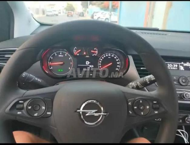 Opel Crossland Diesel Manuelle 2021 à Casablanca - 2