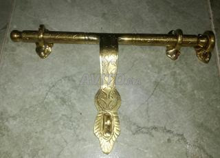 ديكور نحاس منقوش