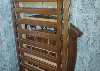 lit bébé en bois massif