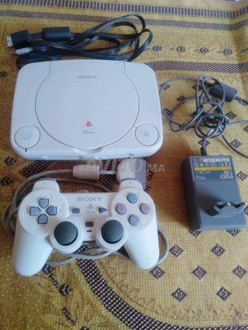 Psone Complet pour 300 Dh 