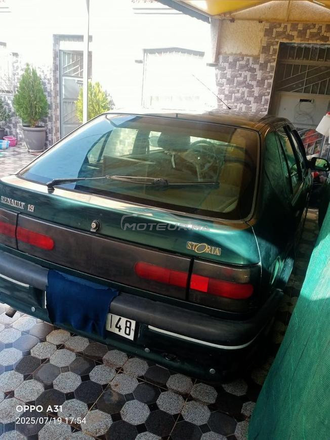 Renault R19 Essence Manuelle 1995 à Oujda