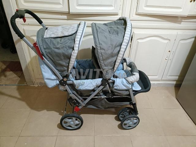 poussette deux places pour les enfants 
