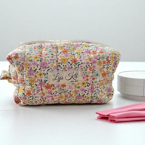 Pack trousse maquillage / produits cosmétiques  - 2