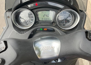 🔹 Piaggio MP3 300 2021 – Comme Neuve – 1700 Km 🔹