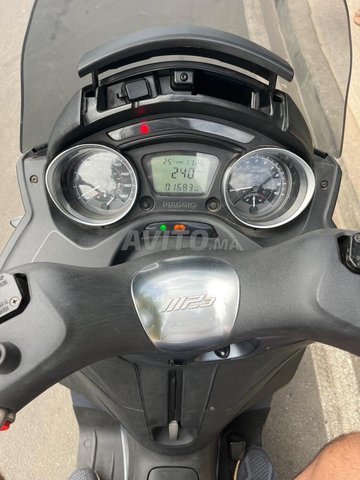 🔹 Piaggio MP3 300 2021 – Comme Neuve – 1700 Km 🔹