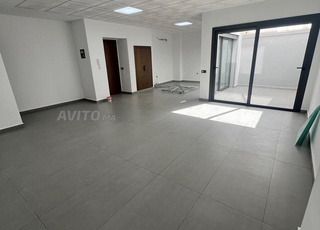 Bureau de 69m² avec terrasse