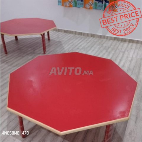 Table octogonale pour maternelle et primaire 