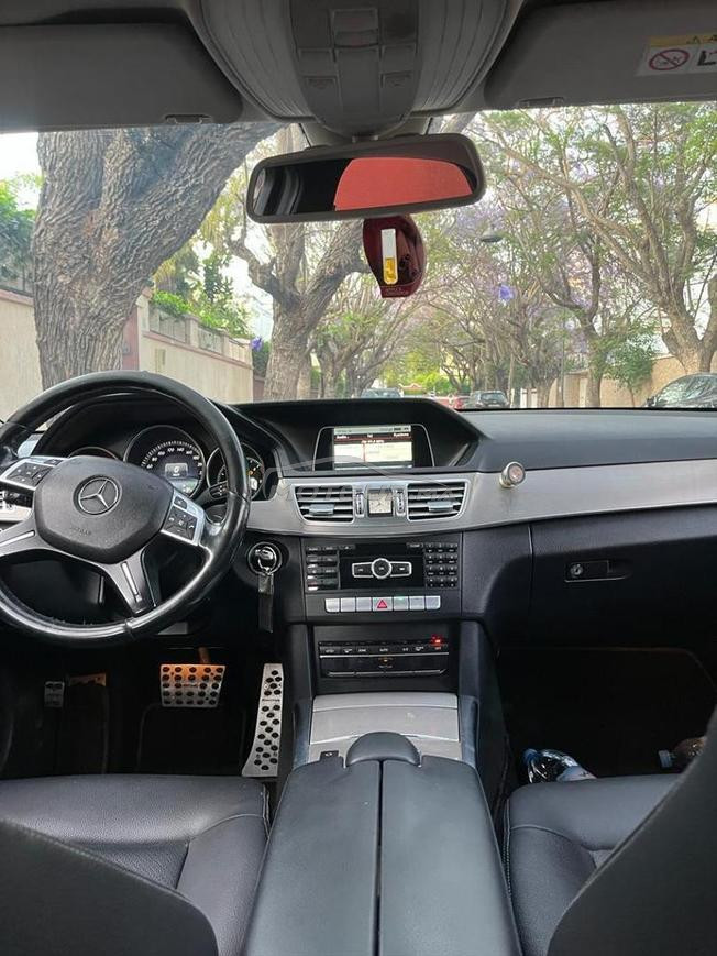 Mercedes Benz e220