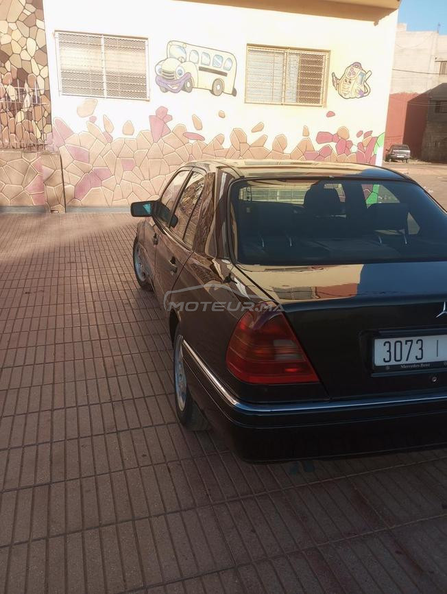Mercedes-Benz 250 Diesel Manuelle 1996 à Salé