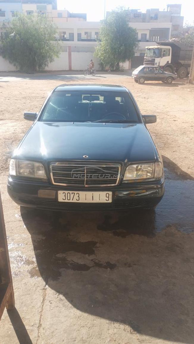 Mercedes-Benz 250 Diesel Manuelle 1996 à Salé
