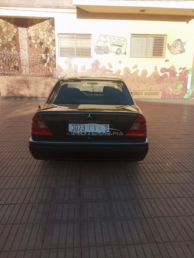 Mercedes-Benz 250 Diesel Manuelle 1996 à Salé
