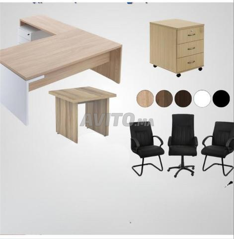Fabrication Des Bureau Locaux Sur Mesure  À 