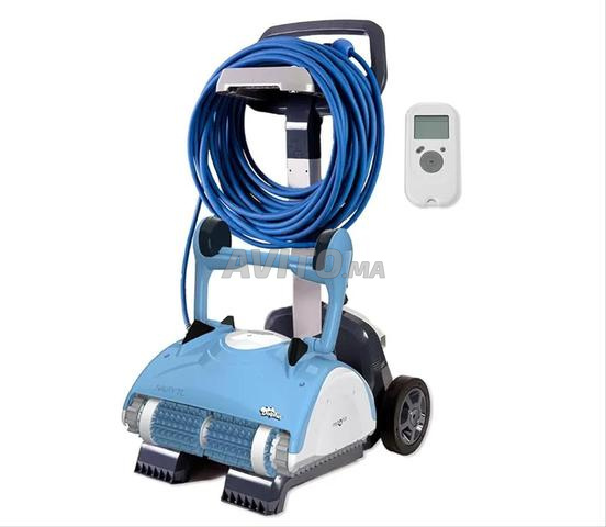 Nettoyeur de la piscine