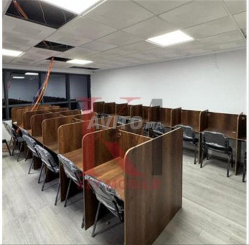 BUREAU DE CENTRE D'APPELLE اسعار الجملةB A 