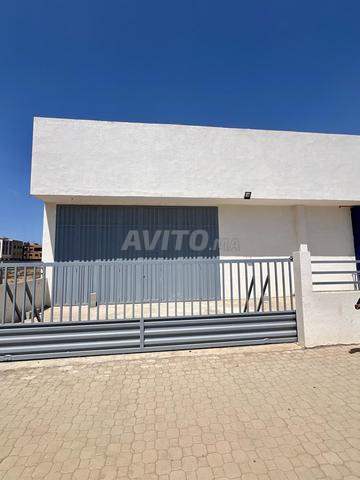 Local commercial 523m 2 façades Av Base Aérienne