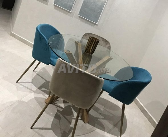 table à manger kitea et 4 fauteuils