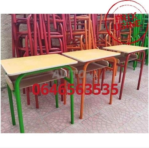 TABLE ET CHAISE EN BOIS طاولة وكرسي من الخشب A 