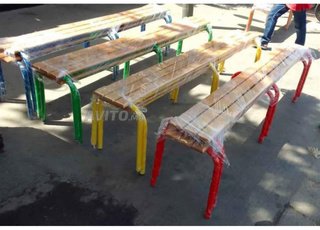 les chaise et les table de la créché nm