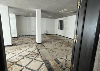 Local commercial à louer 250 M2