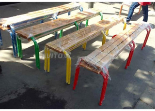 les chaise et les table de la créché nm