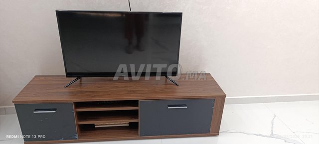 meuble TV tlamet bmkhidat table en bois