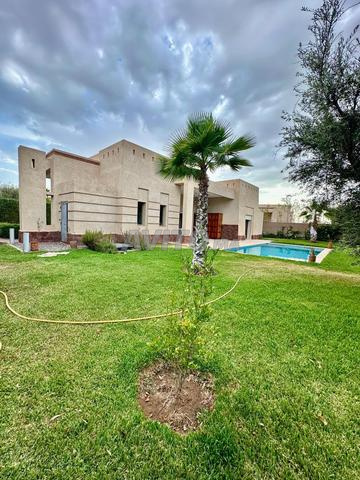 Magnifique villa à vendre à Marrakech - rte de Fès