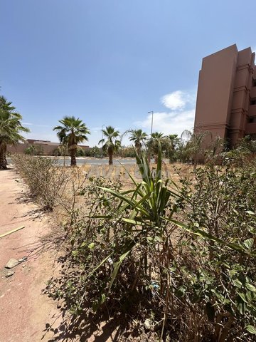 jolie local commercial vide