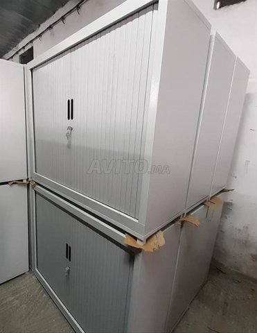 armoire métallique porte a rideaux