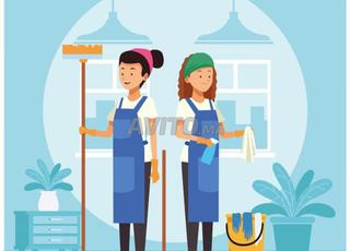 عاملة نظافة متعددة المهام