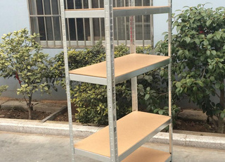 Rayonnage métallique à 5 tablettes