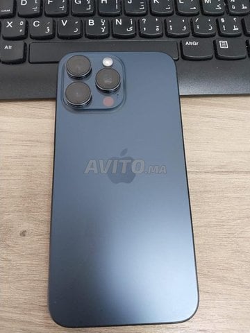 15 pro max 512g bleu titanium 100
