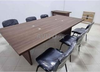 طاولة اجتماع أنيقة table de réunions 