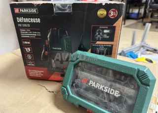 Défonceuse Parkside neuve et 30 fraises à bois