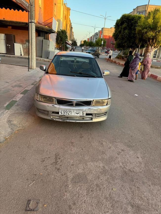 سيارة عائلية مريحة واقتصادية 