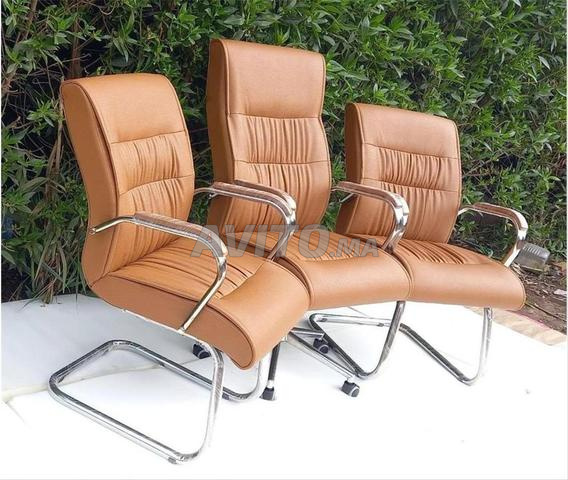 Des bureaux et des chaises à prix promo - 2