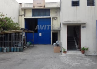  À LOUER – Local Industriel de 1 200 m² 