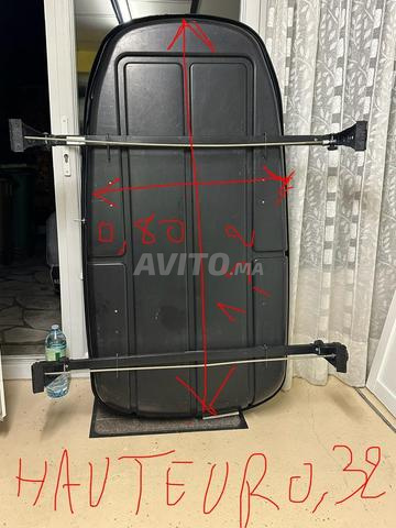 Coffre de toit avec barre 