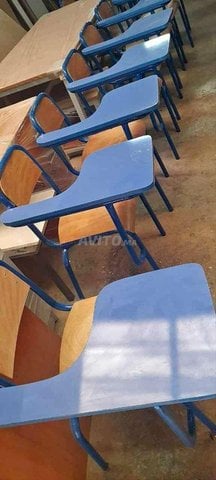 Chaise scolaire avec écritoire 