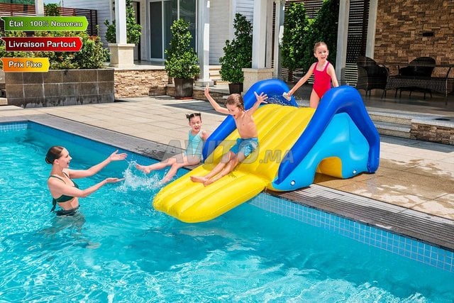 Toboggan gonflable géant pour piscine-NEUF-