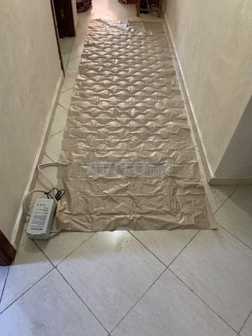 Matelas médical gonflable neuf non utilisé 