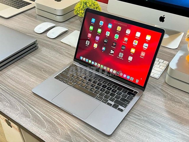 Macbook Pro 2020 13inch M1 