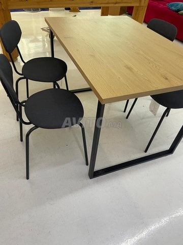 Mobilier quasi neuf - Chaises et tables