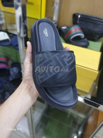 Sendal FENDI