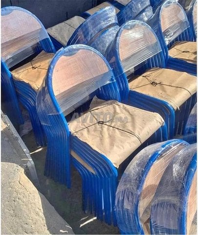 Chaise écolier \avec tablette de formation 