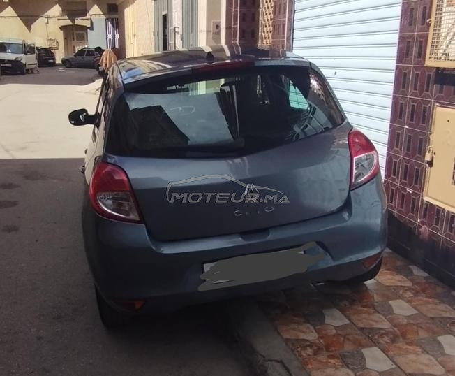 Renault Clio Essence Manuelle 2010 à Tanger