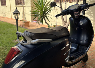 💥 Scooter Docker modèle Cruzer