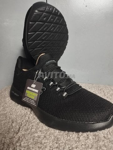 Sneakers SKECHERS à enfiler neuf
