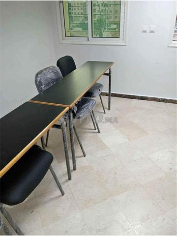 أثاث المدارس  chaise écritoires table et tableau 