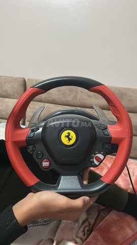 Volant thrusmaster 458 spider