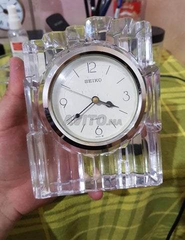 SEIKO CLOCK QUARTZ crystal